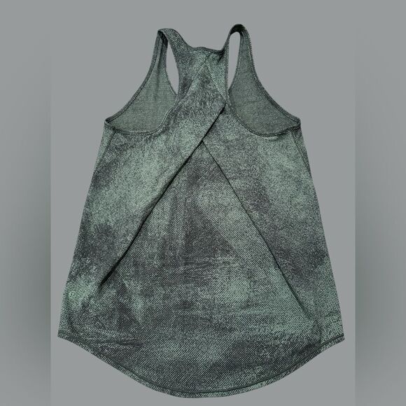 Lululemon Essential Tank *Pleated - Picture 4 of 7